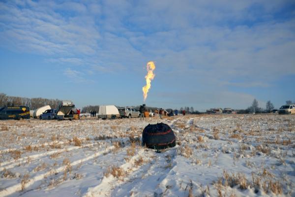 Мороз, солнце и аэростаты. Фоторепортаж Владимира Грекова с Рождественской фиесты "Яблоки на снегу"