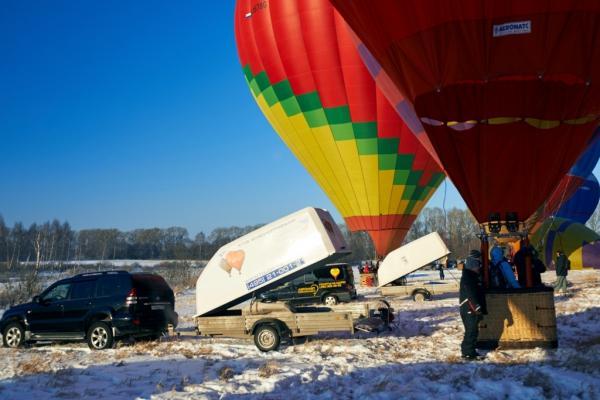 Мороз, солнце и аэростаты. Фоторепортаж Владимира Грекова с Рождественской фиесты "Яблоки на снегу"