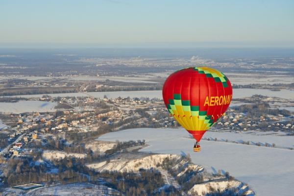 Мороз, солнце и аэростаты. Фоторепортаж Владимира Грекова с Рождественской фиесты "Яблоки на снегу"
