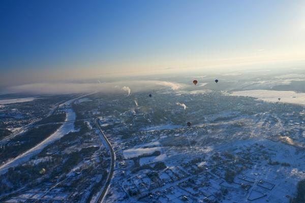 Мороз, солнце и аэростаты. Фоторепортаж Владимира Грекова с Рождественской фиесты "Яблоки на снегу"