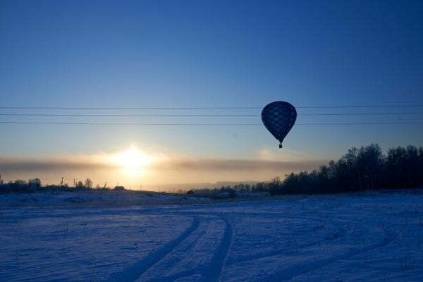 Мороз, солнце и аэростаты. Фоторепортаж Владимира Грекова с Рождественской фиесты "Яблоки на снегу"