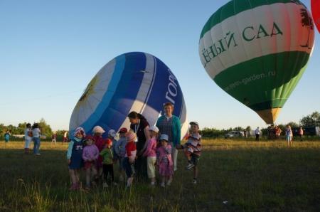 "От дня Монгольфье до дня России"