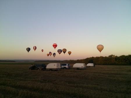 Белгород-2015. Чемпионат ЦФО. Пилоты аэростатов выполняют второй спортивный полёт