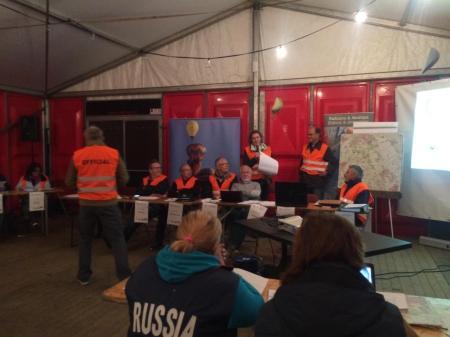 3-й ЧЕ среди женщин. Первый полёт