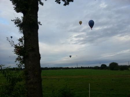 3-й ЧЕ среди женщин. Первый полёт