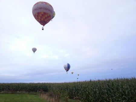 3-й ЧЕ среди женщин. Первый полёт