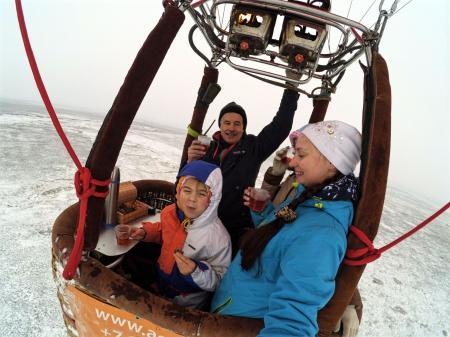 Яблоки на снегу 2016. Крым.