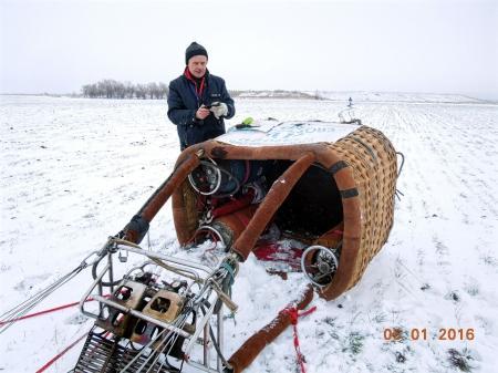 Яблоки на снегу 2016. Крым.