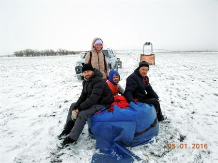 Яблоки на снегу 2016. Крым.