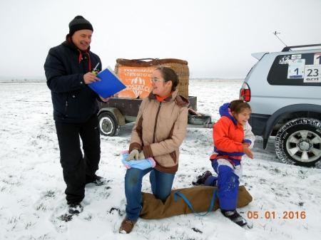 Яблоки на снегу 2016. Крым.