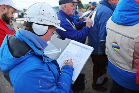 Великие Луки: утро 12 июня: ковёр