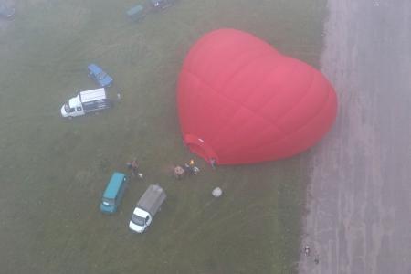 Великие Луки: утро 12 июня: ковёр