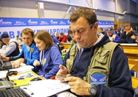 Великие Луки: утро 12 июня: ковёр