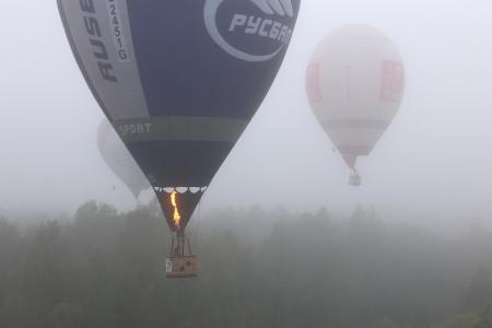 Великие Луки: утро 12 июня: ковёр