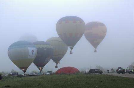 Великие Луки: утро 12 июня: ковёр
