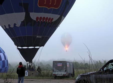 Великие Луки: утро 12 июня: ковёр