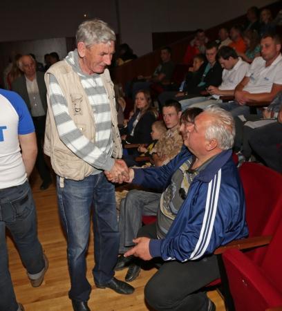 Великие Луки. Дебрифинг, награждение, кейграб, свечение