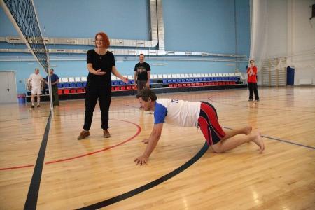 Небесная Ярмарка-2016. Утренний полёт отменен. Все на товарищеский матч по волейболу