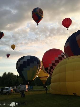 Состоялись первые два спортивных полёта 2-го Чемпионата мира по воздухоплавательному спорту среди женщин