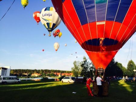 Состоялись первые два спортивных полёта 2-го Чемпионата мира по воздухоплавательному спорту среди женщин