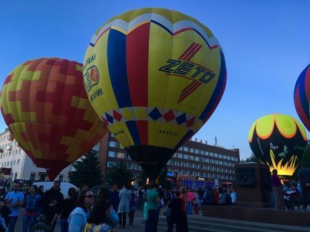 22-я Международная встреча воздухоплавателей завершилась традиционным ночным свечением аэростатов