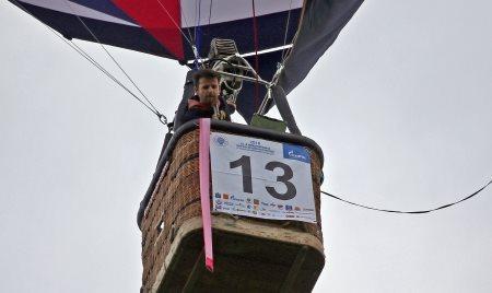 Промежуточные результаты первого спортивного полета не выявили однозначного лидера