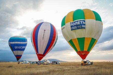 Спортивная часть тем временем продолжается