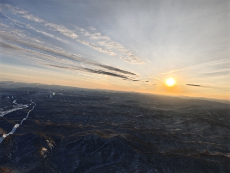 Рассвет прекрасен и солнце согревает своими лучами